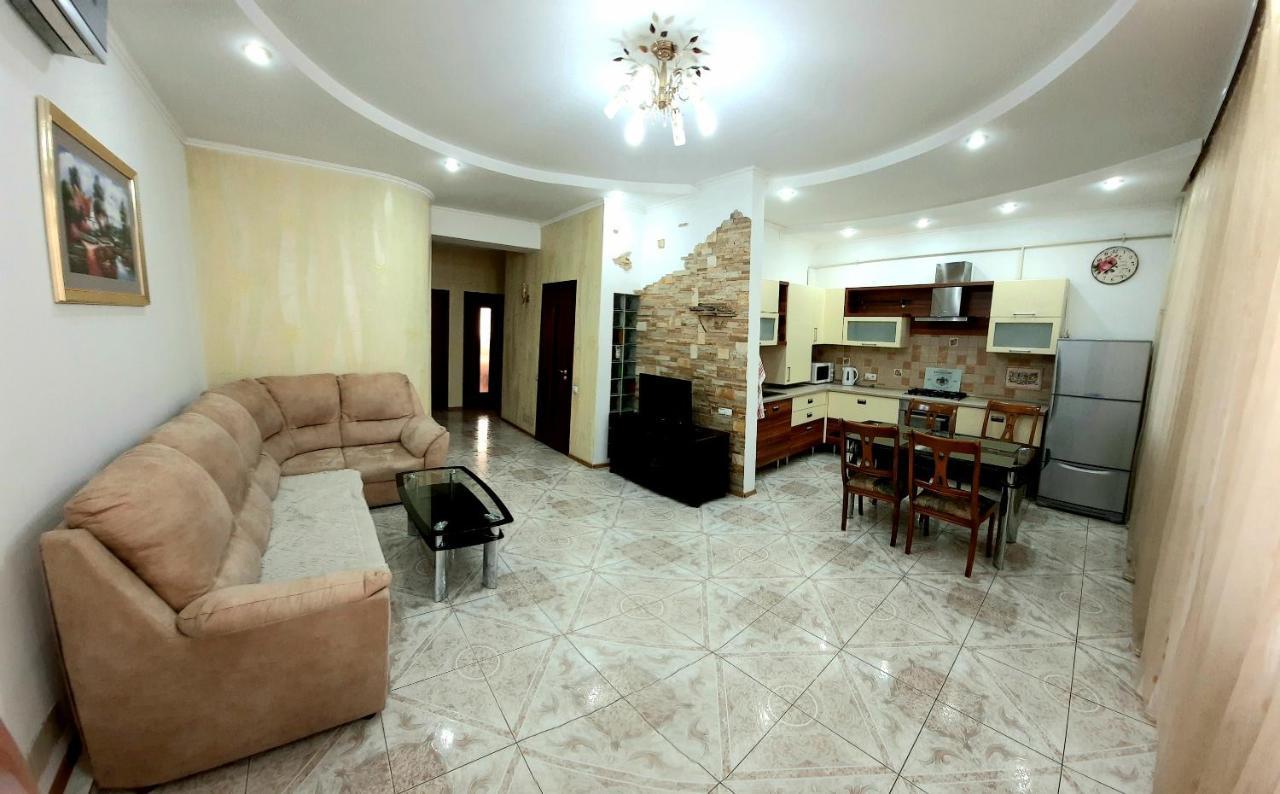 Elegance Apartment Chisinau Center close to Stefan cel Mare Extérieur photo