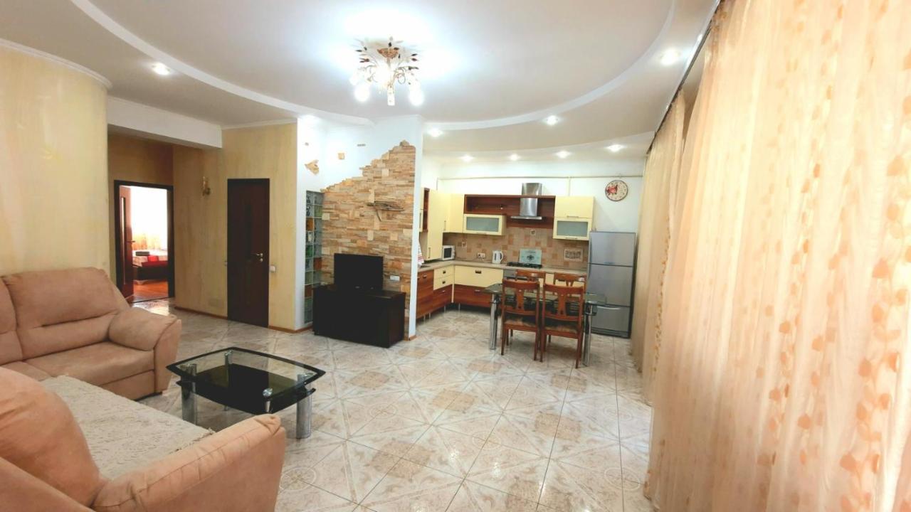 Elegance Apartment Chisinau Center close to Stefan cel Mare Extérieur photo
